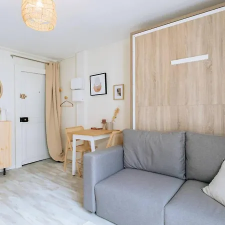 Appartement Central & Beautiful Studio For 2 *