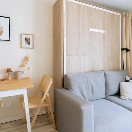 Central & Beautiful Studio For 2 Appartement