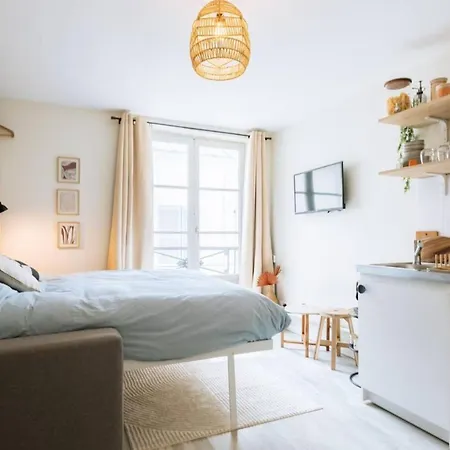 Central & Beautiful Studio For 2
