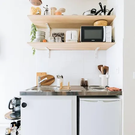Central & Beautiful Studio For 2